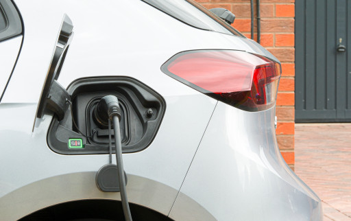 Plug-in Car Grant extended by 18 months